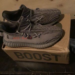 Yeezy boost 🔥🔥🔥